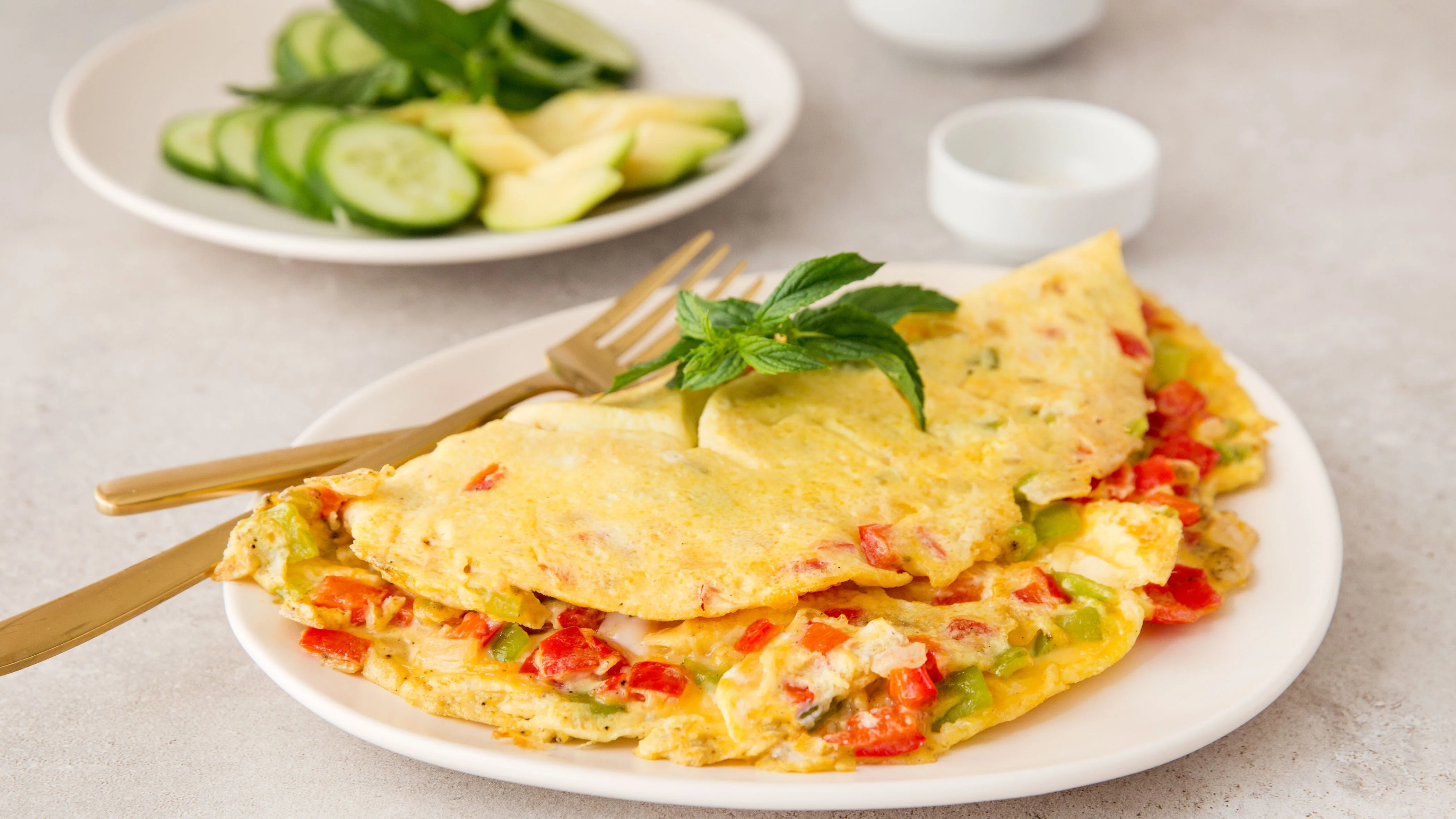 Omelet With Tomato And Red Pepper