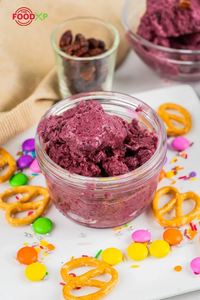 Vitamix Ice-Cream With Pretzels