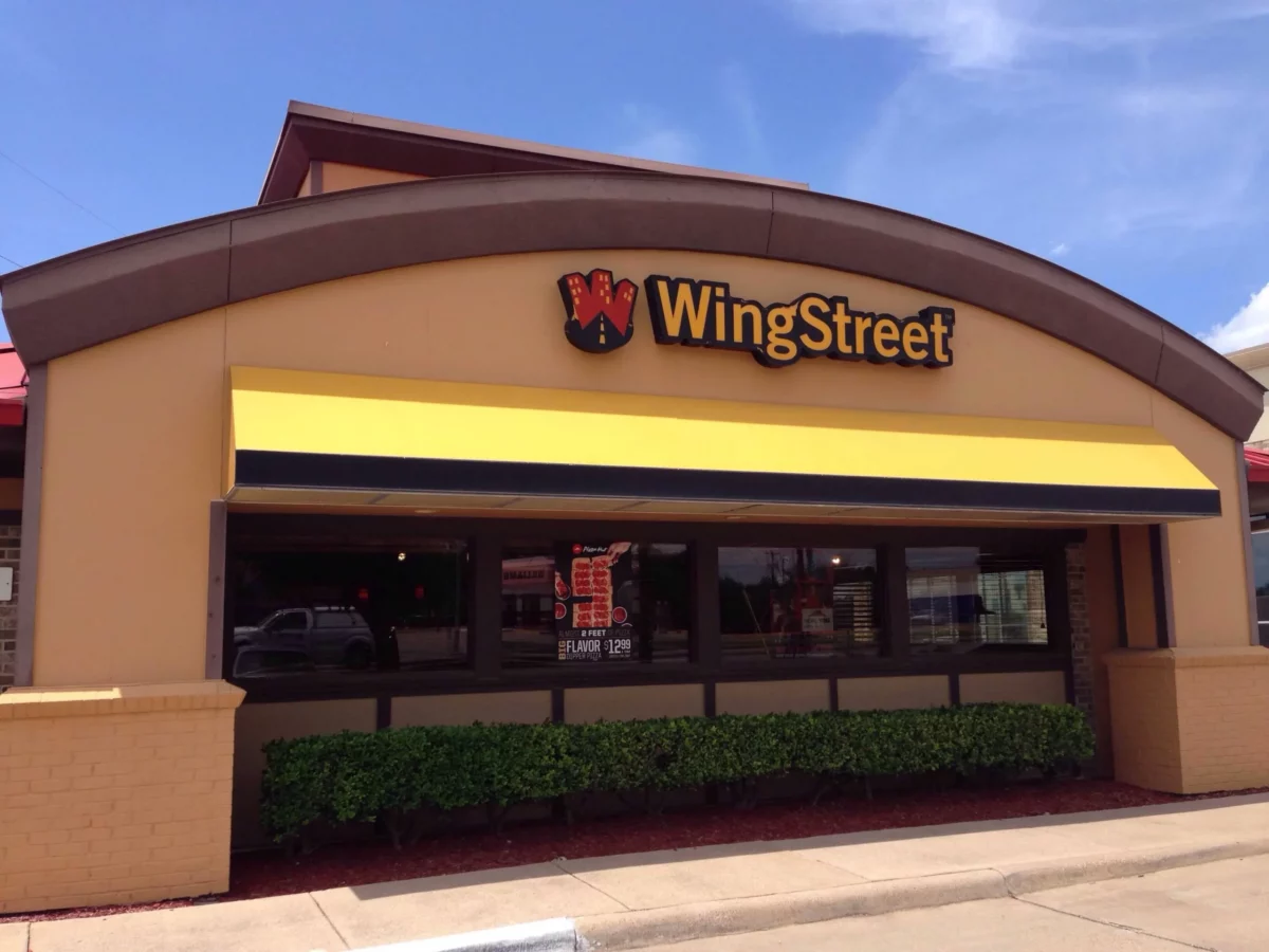 WingStreet restaurant