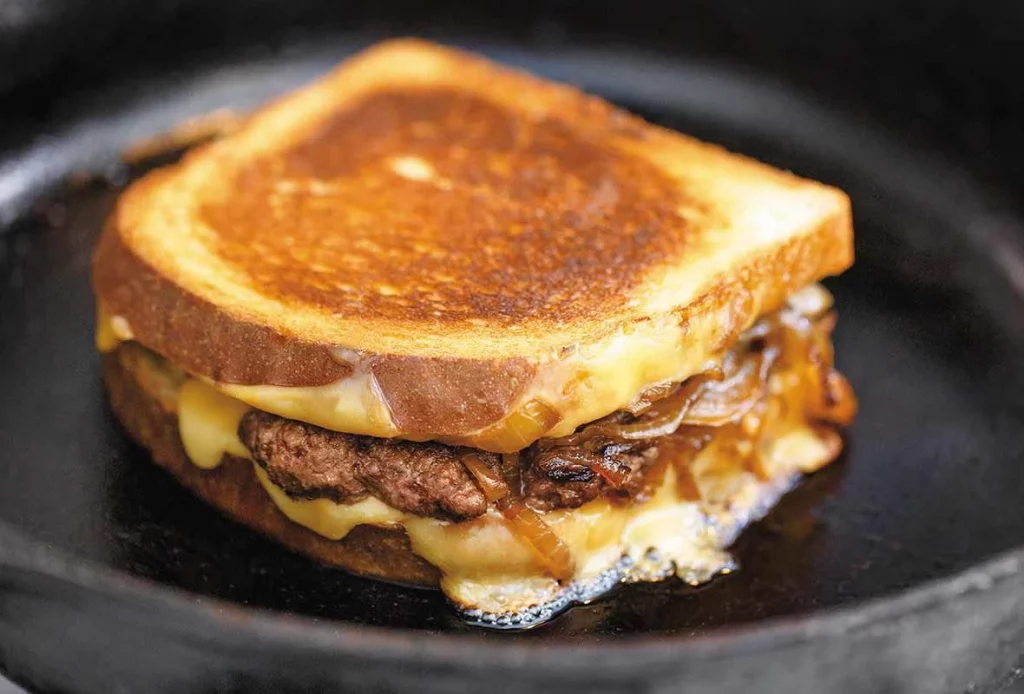 Toasted patty melt at home