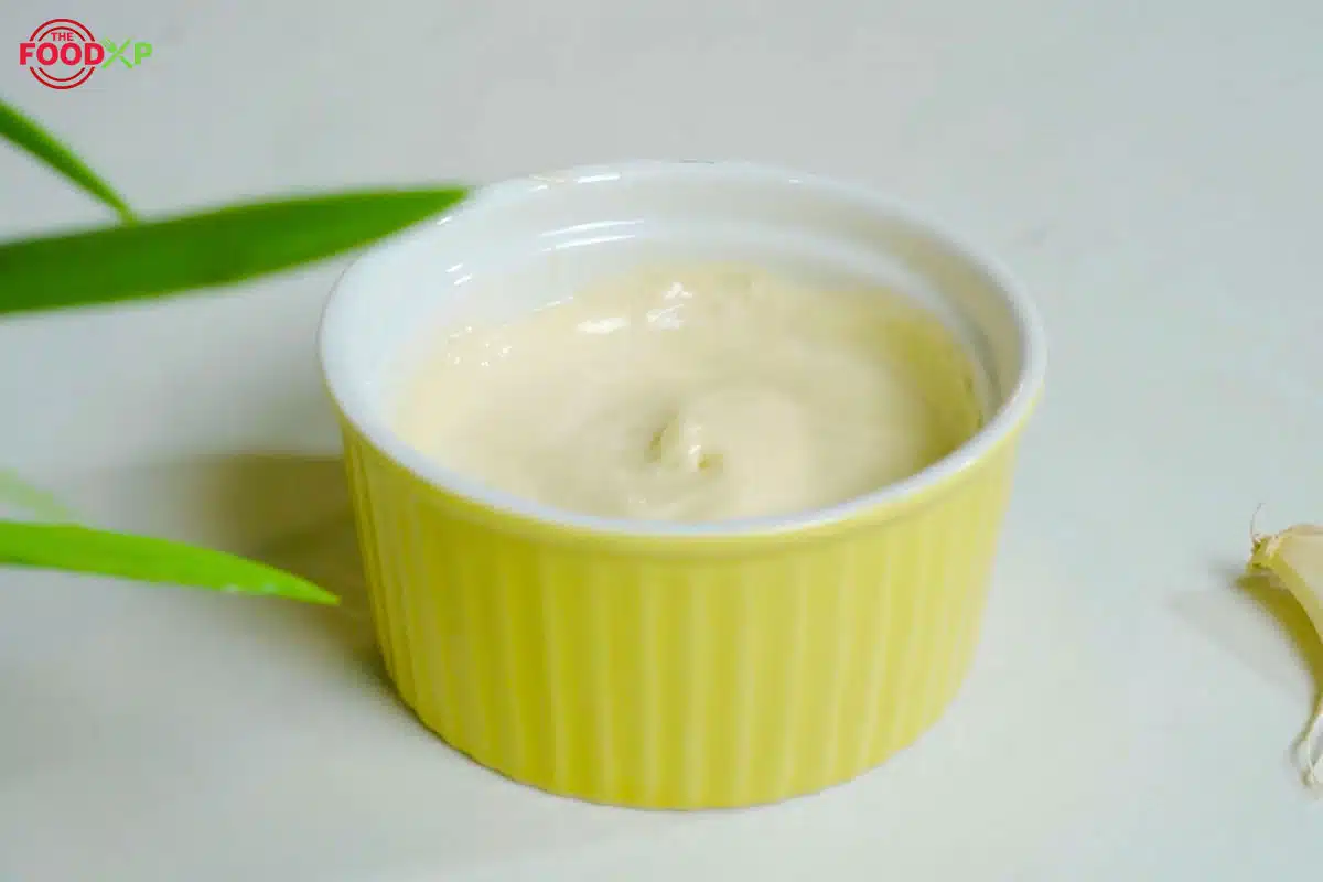 Little Caesars Garlic Dipping Sauce Step 5