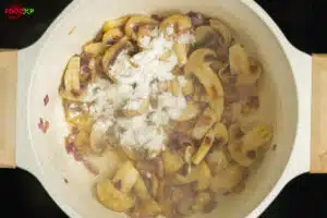 Domino's Carbonara Step 3.1