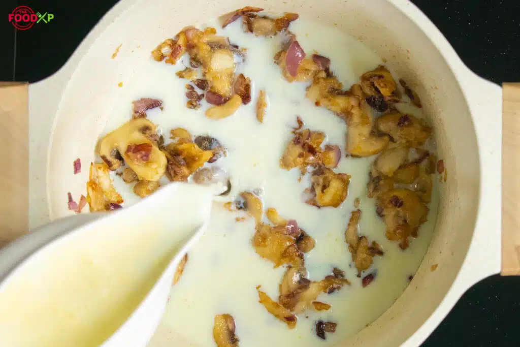 Domino's Carbonara Step 4.1