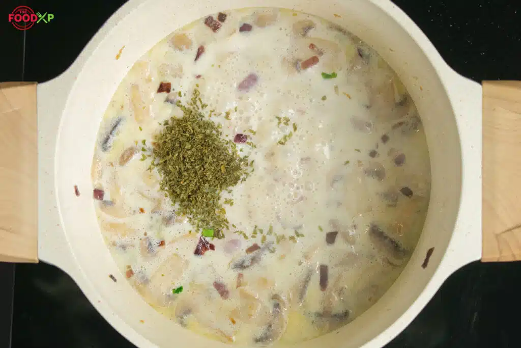 Domino's Carbonara Step 5.1