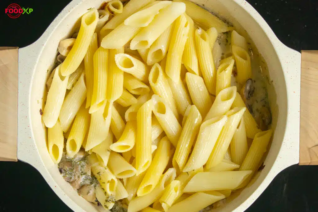 Domino's Carbonara Step 6.1