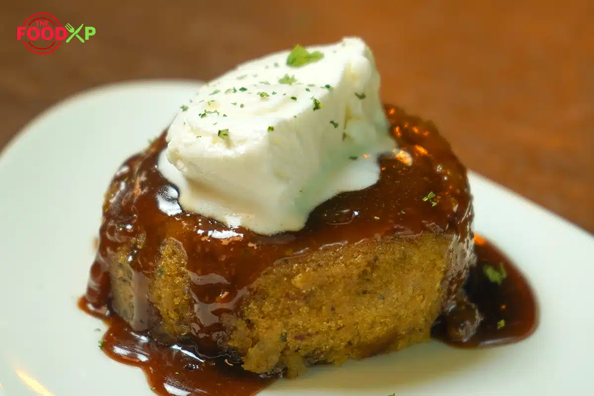 Eating Gordon Ramsay Sticky Toffee Pudding