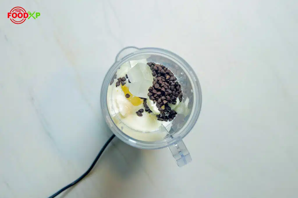 McDonald's Chocochip-Frappe Step 2