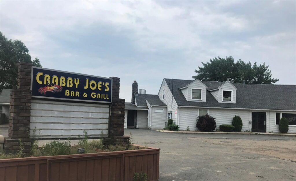 Crabby Joe's Tap & Grill Restaurant