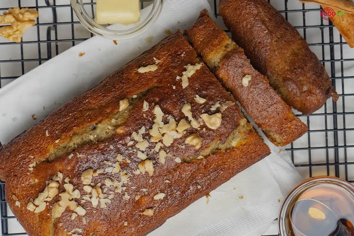 Baked Paula Deen Banana Bread