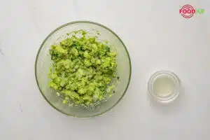 Bobby Flay Guacamole Step 7