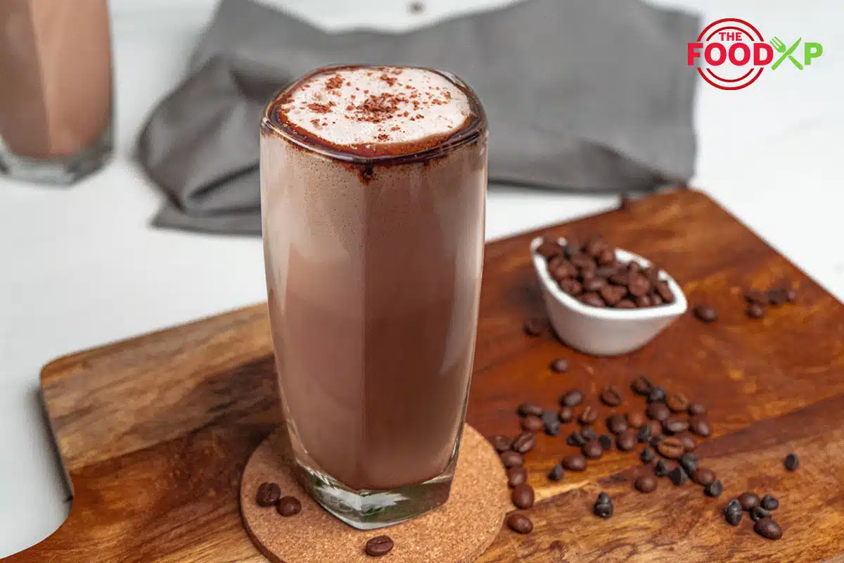 How To Make McDonalds Chocolate Milkshake At Home copy