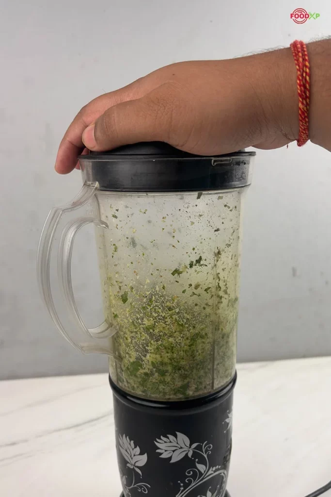 Walnut Pesto Step 4