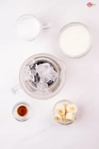 Coconut Smoothie Bowl recipe step 1